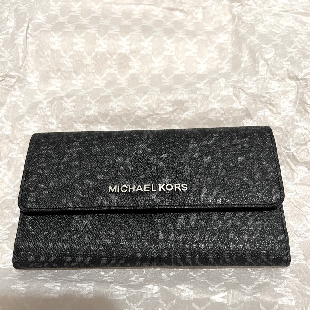 Brand New Authentic Michael Kors Trifold Wallet - Black Monogram